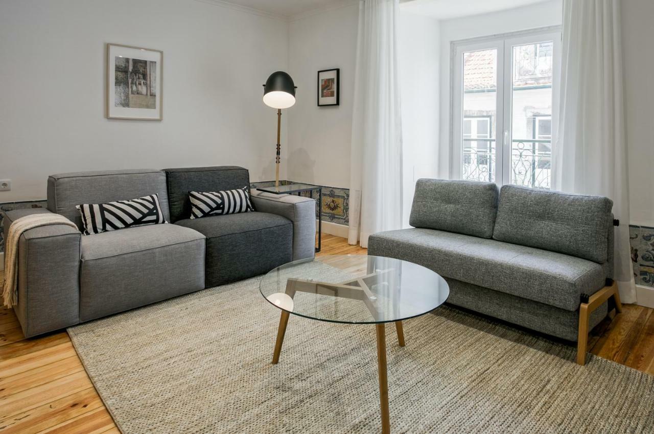 Hip Tailor Made Duplex Penthouse In Bairro Alto Lisboa Exterior foto