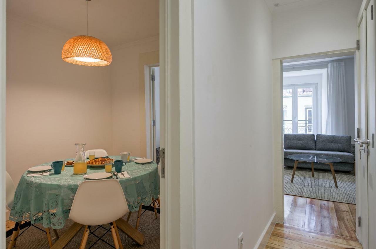 Hip Tailor Made Duplex Penthouse In Bairro Alto Lisboa Exterior foto