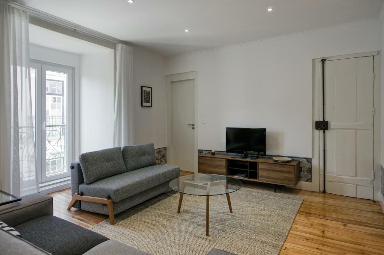 Hip Tailor Made Duplex Penthouse In Bairro Alto Lisboa Exterior foto